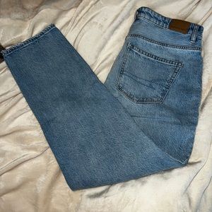 American Eagle Mom Jean Size 8